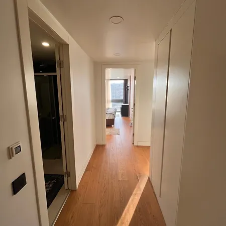 Prime Apartment *